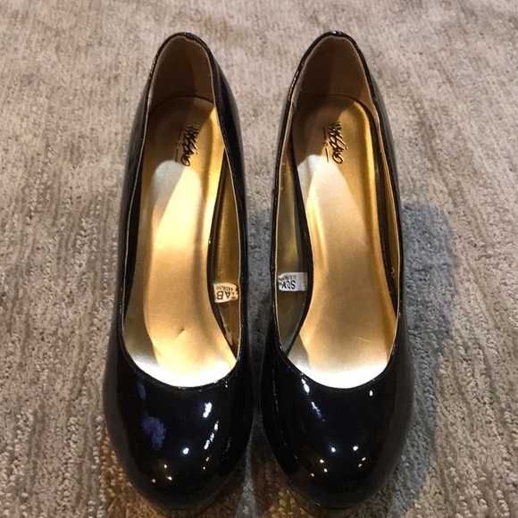 Black platform high heels - Picture 2 of 5